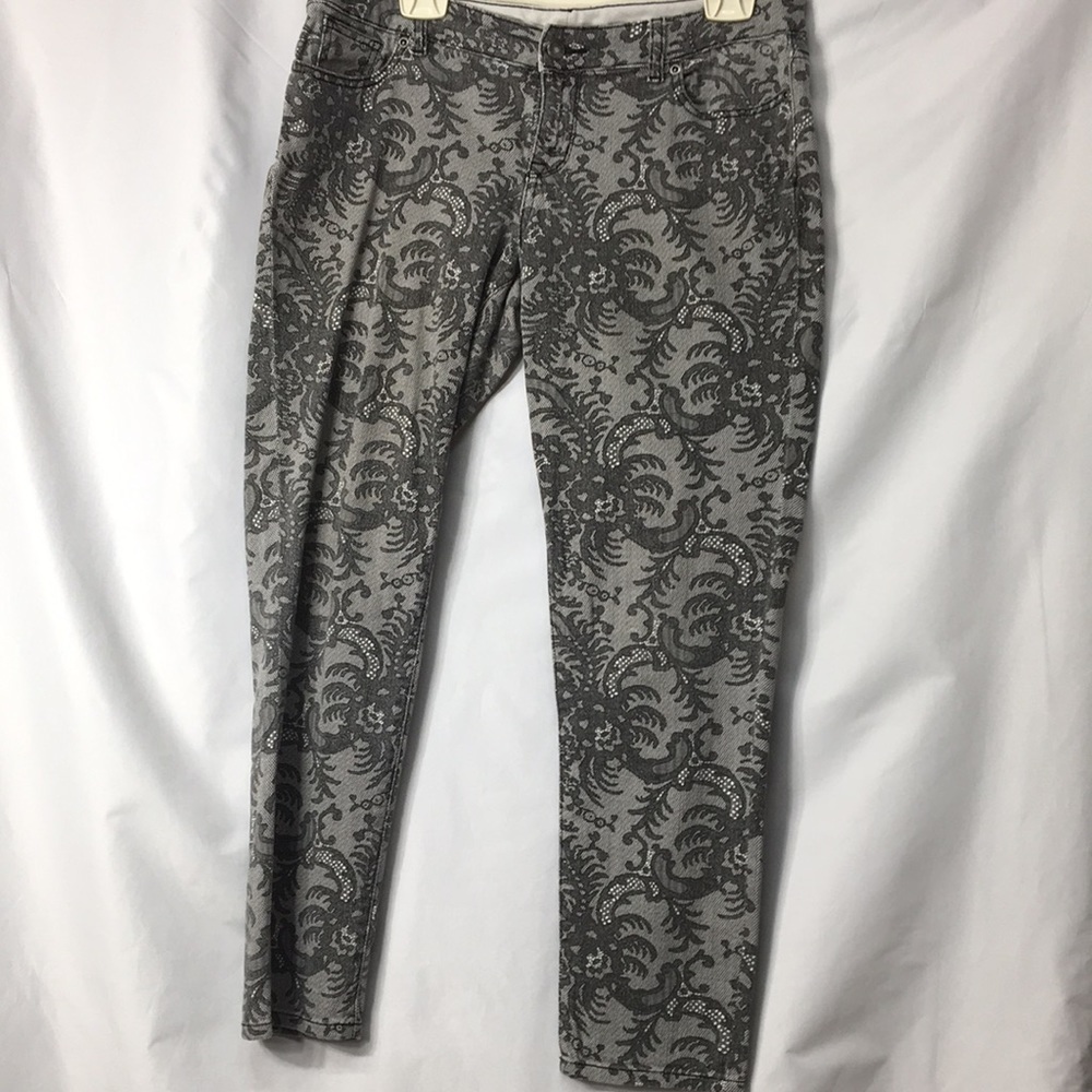 The Limited Denim Women’s Lace-Print Jeans Size 10 Like-NEW Condition